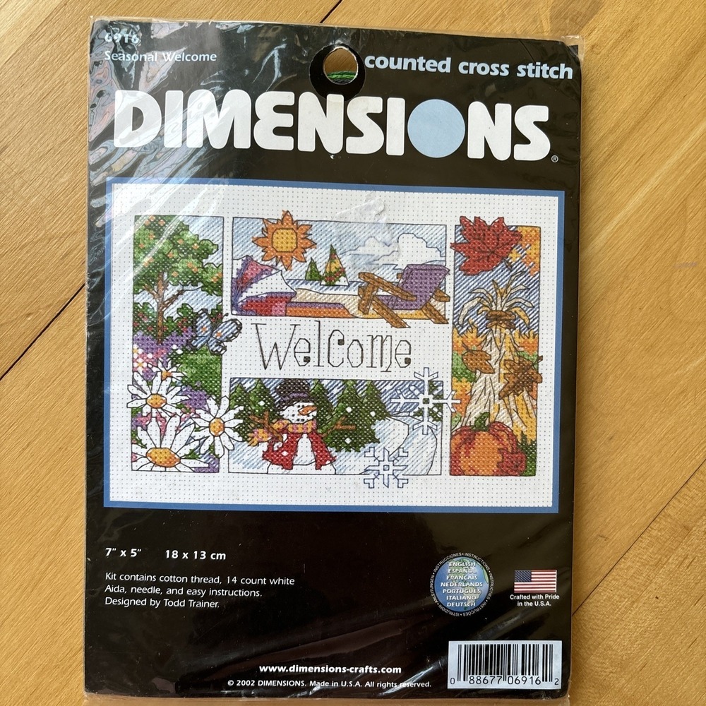 2002 Dimensions Seasonal Welcome Counted Cross Stitch Kit #6916 New USA 7 x 5"